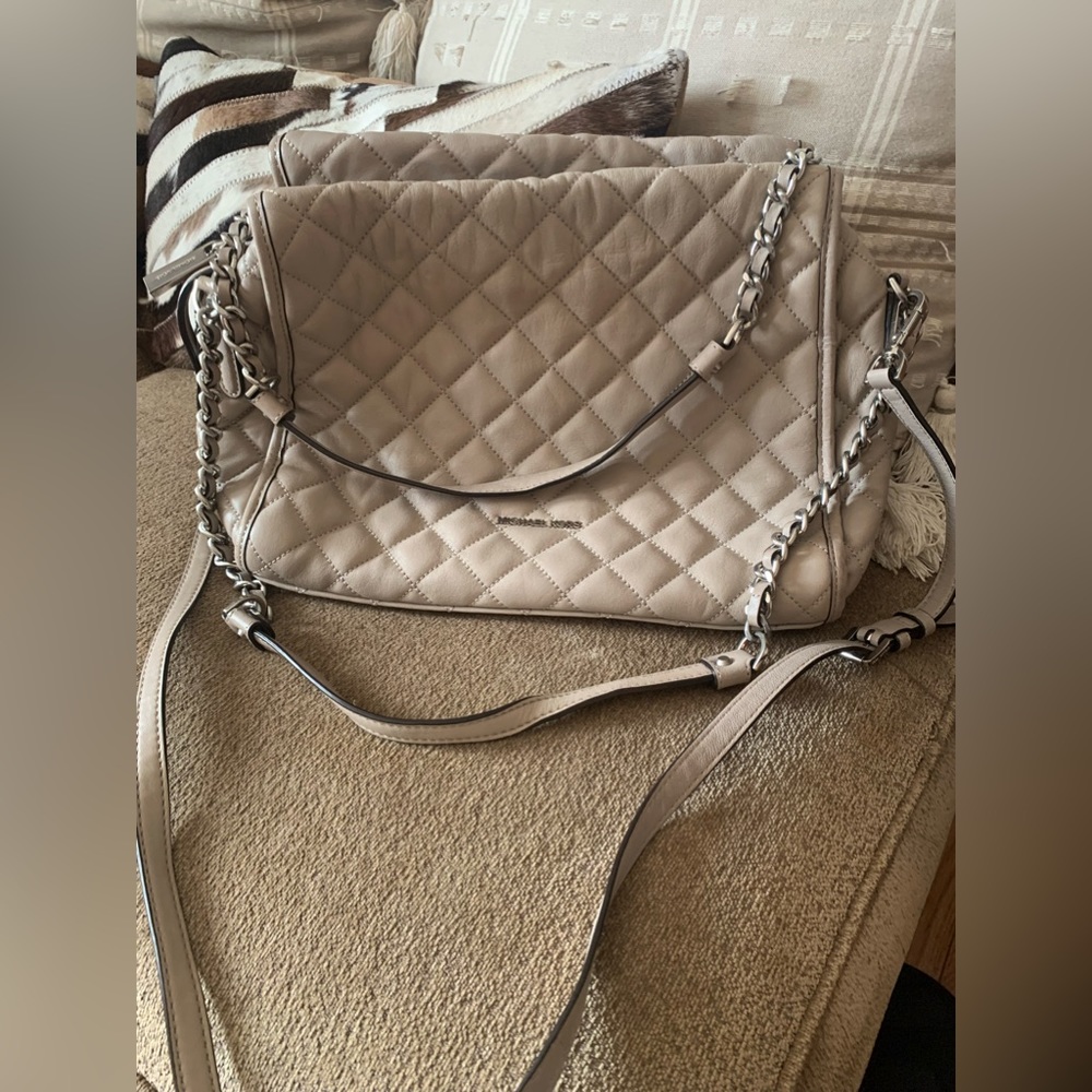 Quilted MICHAEL KORS purse